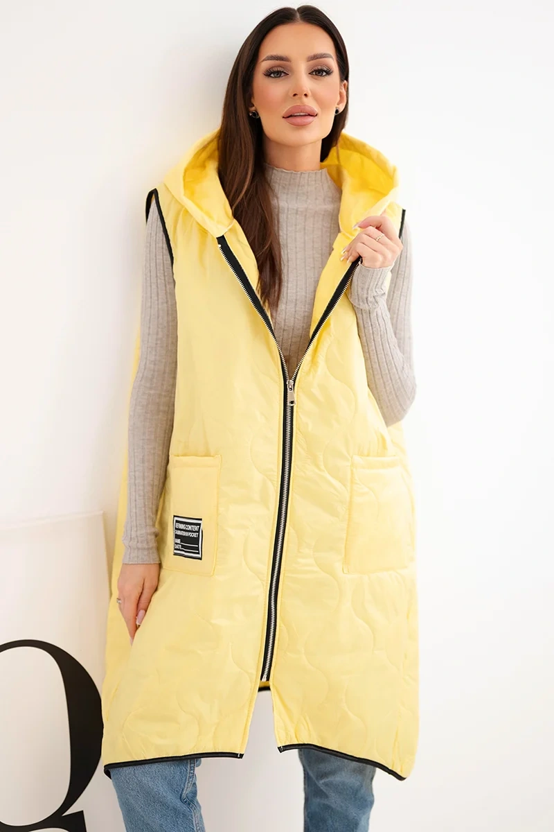 Жълт ватиран елек с качулка за големи размери Kessi