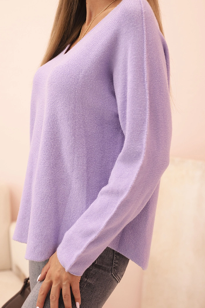 Kesi Włoski Women&#039;s sweater with viscose and a V-neck purple