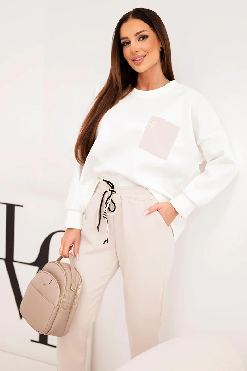 Kesi Włoski dámská souprava s kontrastní kapsou