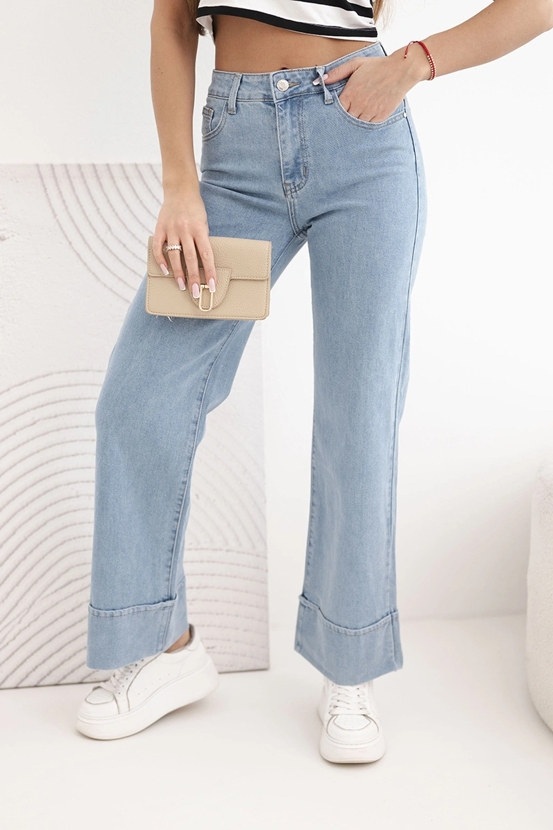 Дамски дънки с висока талия и широки крачоли