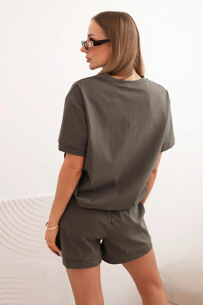 Kesi Włoski Women&#039;s punto set with short sleeves and loose shorts khaki