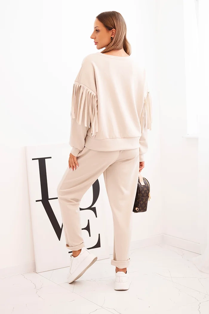 Kesi Włoski Ladies&#039; butter set with fringes on the sleeves beige