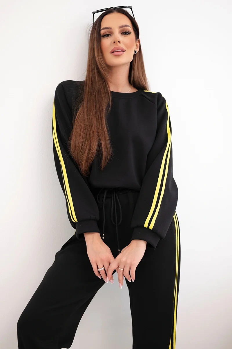 Dámská tepláková souprava Masełko s pruhy