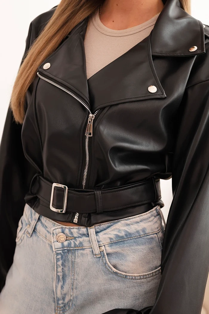 Kesi Włoski Women's short jacket made of eco leather with a belt and collar black