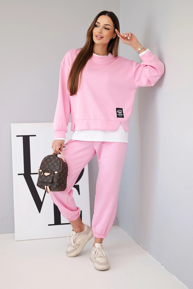 Kesi Włoski Women's set with a loose sweatshirt and joggers light pink