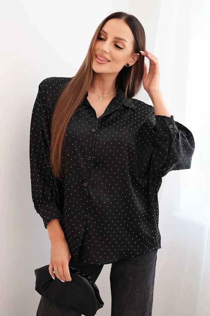 Kesi Włoski Elegant women's blouse made of viscose with buttons and a collar black