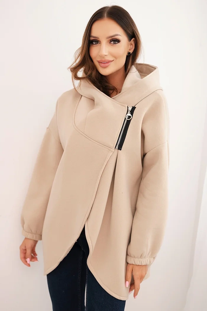 Kesi Włoski Women's insulated hoodie with an asymmetrical zipper beige