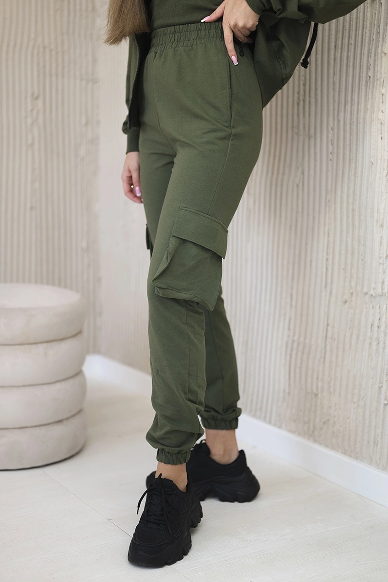 Set 3in1 sweatshirt + top + khaki pants