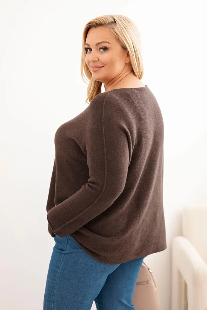 Kesi Włoski Plus size women's sweater with a boat neckline brown