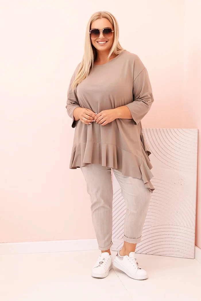 Kesi Włoski Women's Plus Size blouse with cotton, featuring a pocket and rolled sleeves kiwi