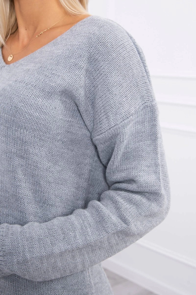 Kesi Sweater with V neckline gray