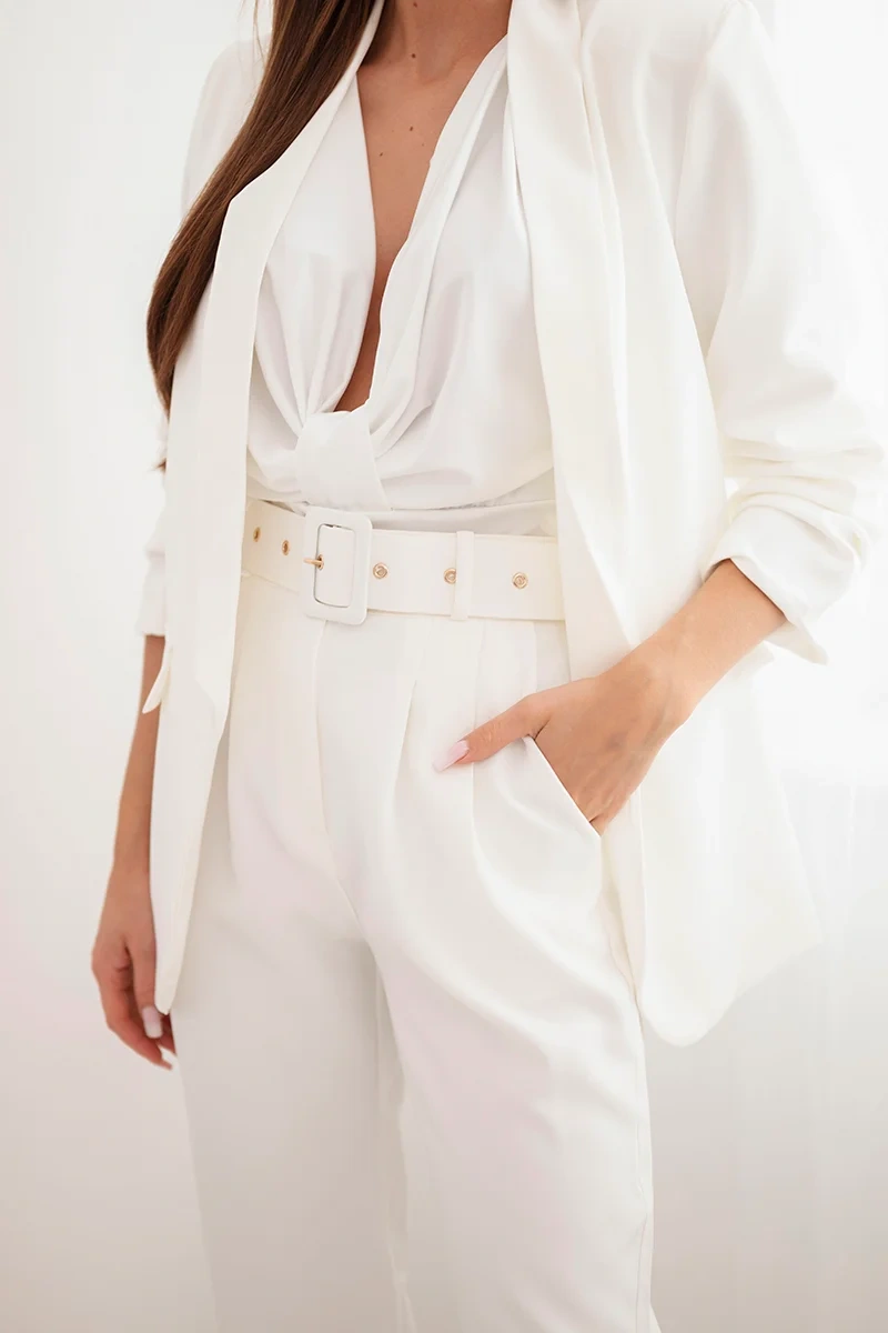Elegant jacket and trousers set ecru