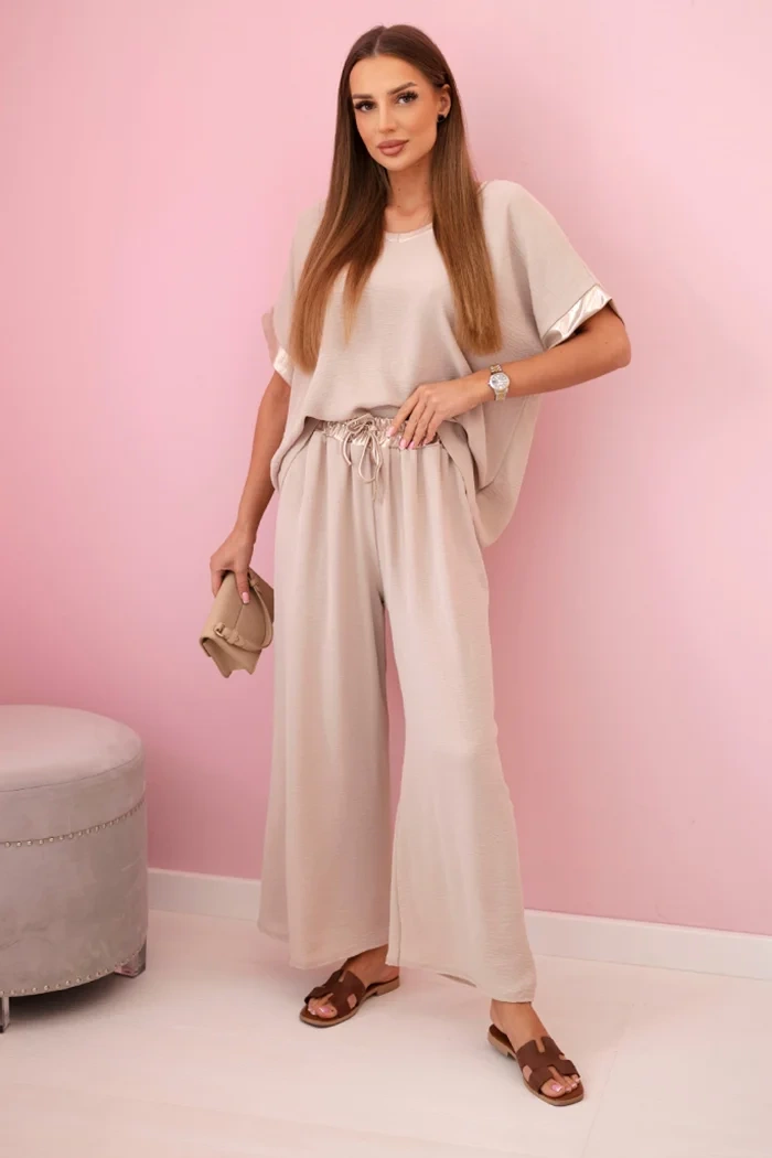 Kesi Włoski Viscose set with golden trim dark beige