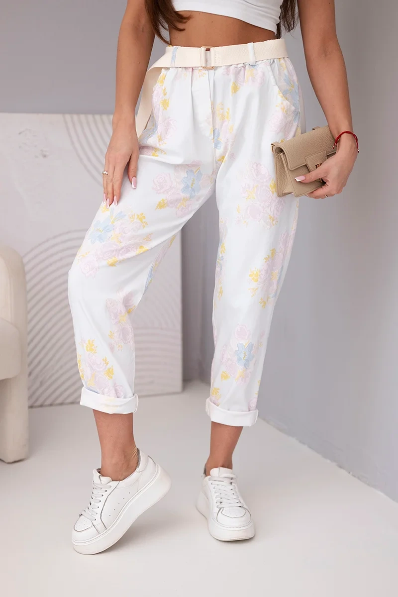 Дамски панталон с флорален принт и колан Kesi Włoski