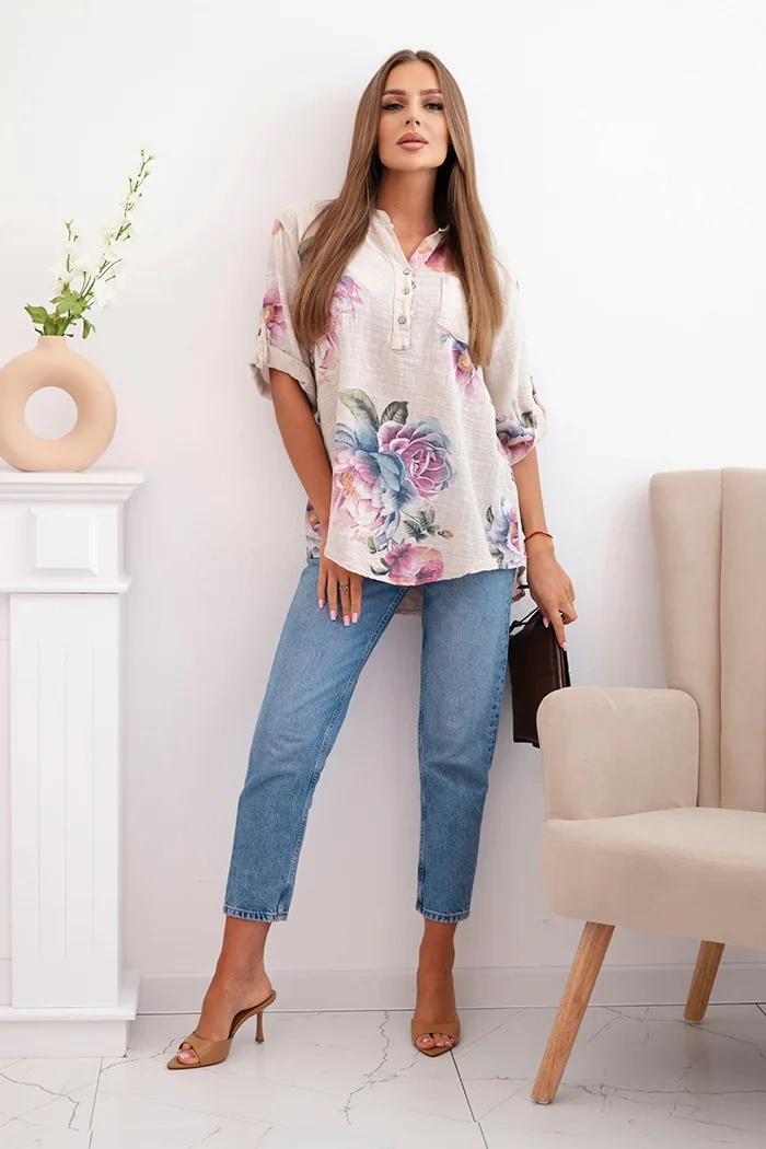 Kesi Włoski Women's cotton blouse with a floral pattern beige