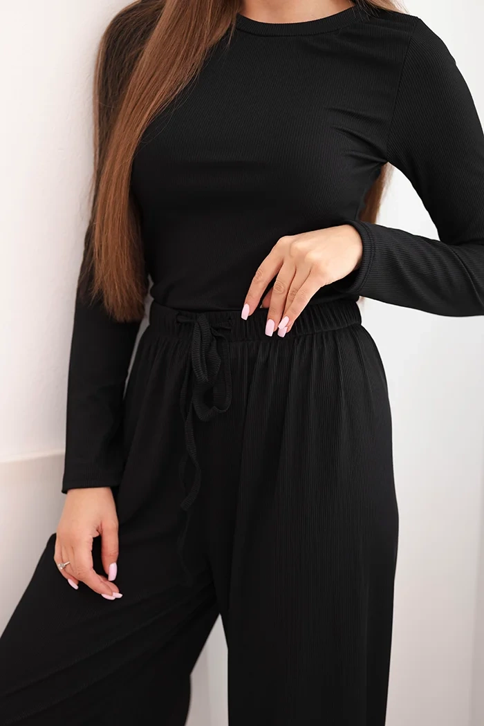 Kesi Włoski Women's viscose set with a blouse and wide trousers black