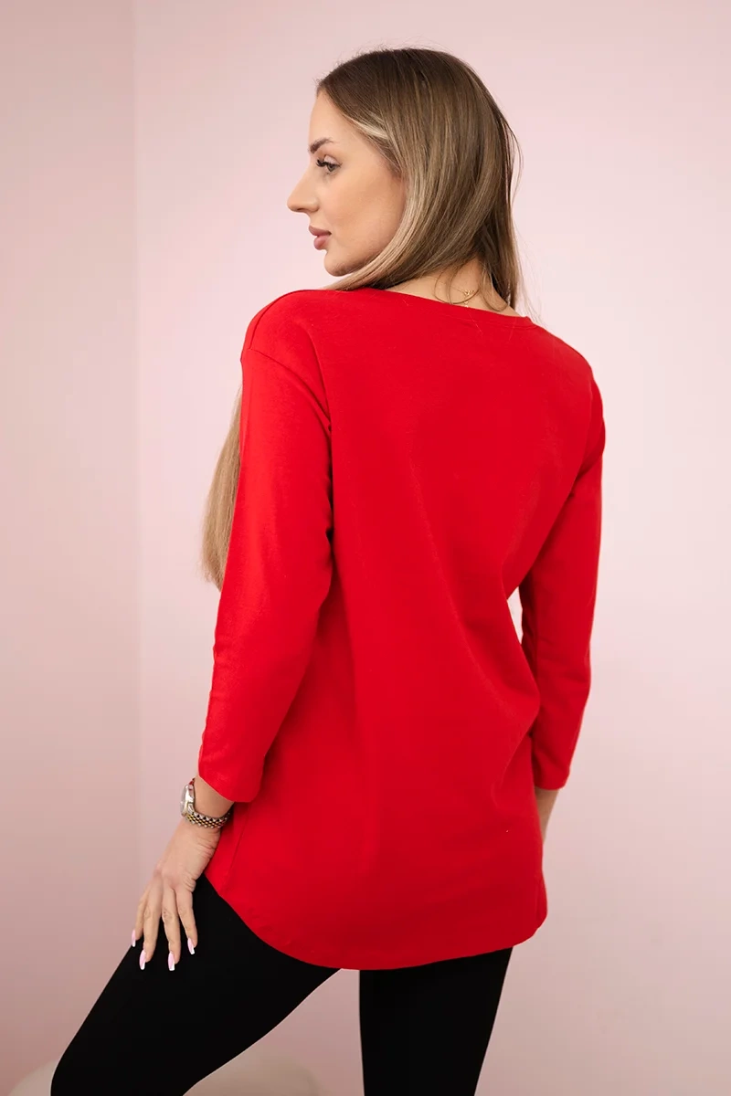 Blouse with 3D graphics with red pearls