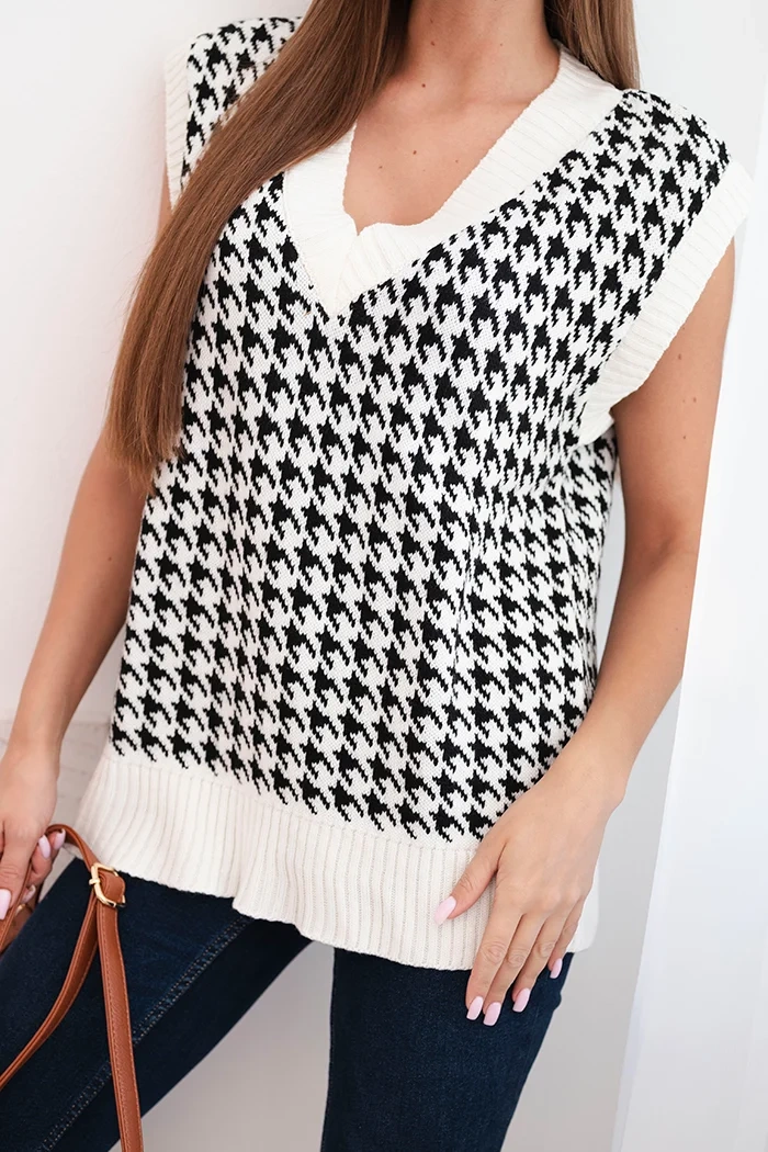 Kesi Houndstooth sweater without sleeves ecru
