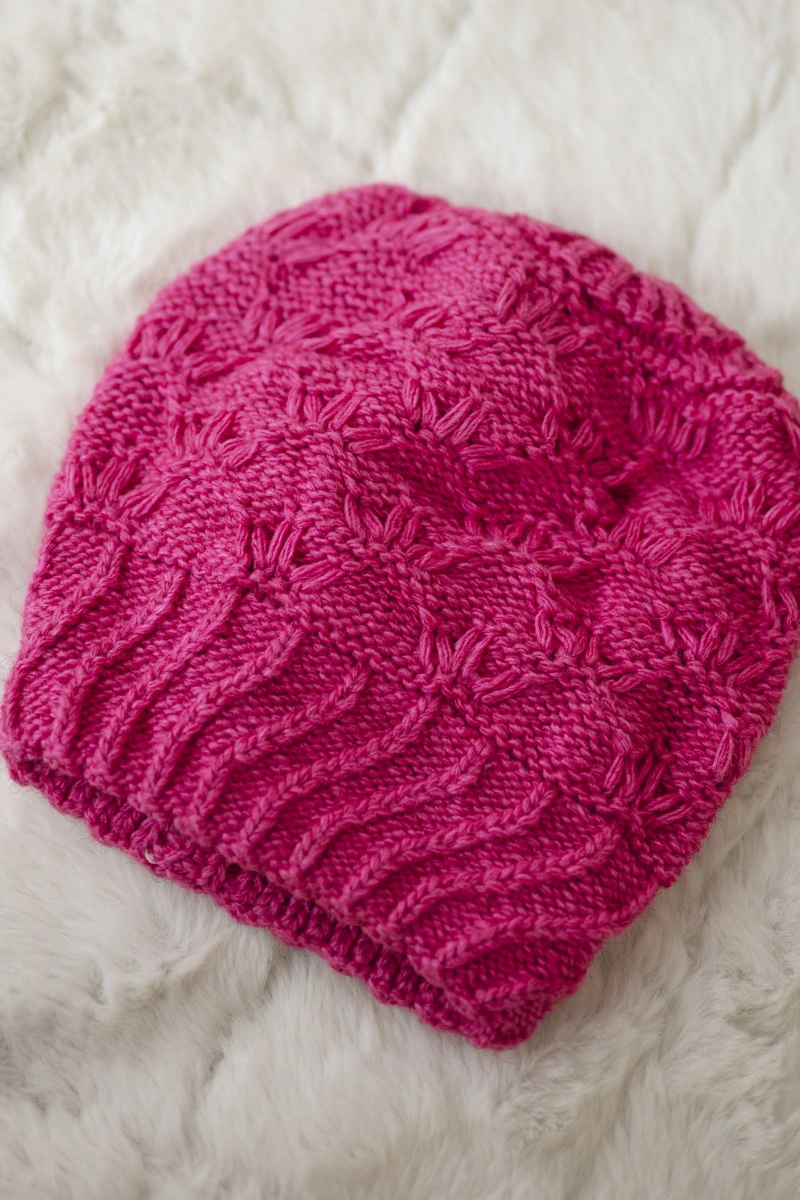 Women's cap Dagmara K332 pink