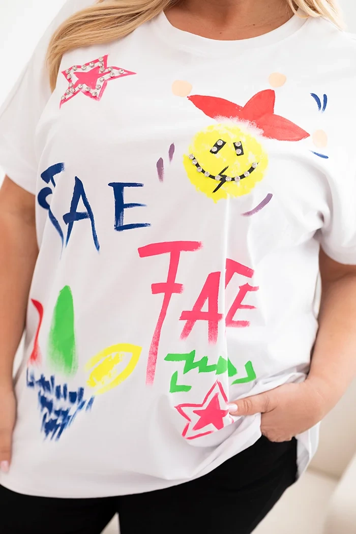 Kesi Włoski Women's cotton Plus Size blouse with colorful print white