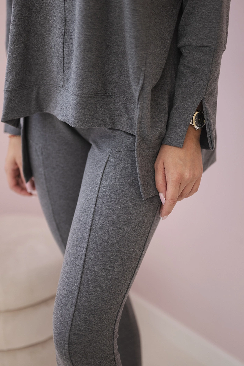Set with an oversized blouse made of graphite