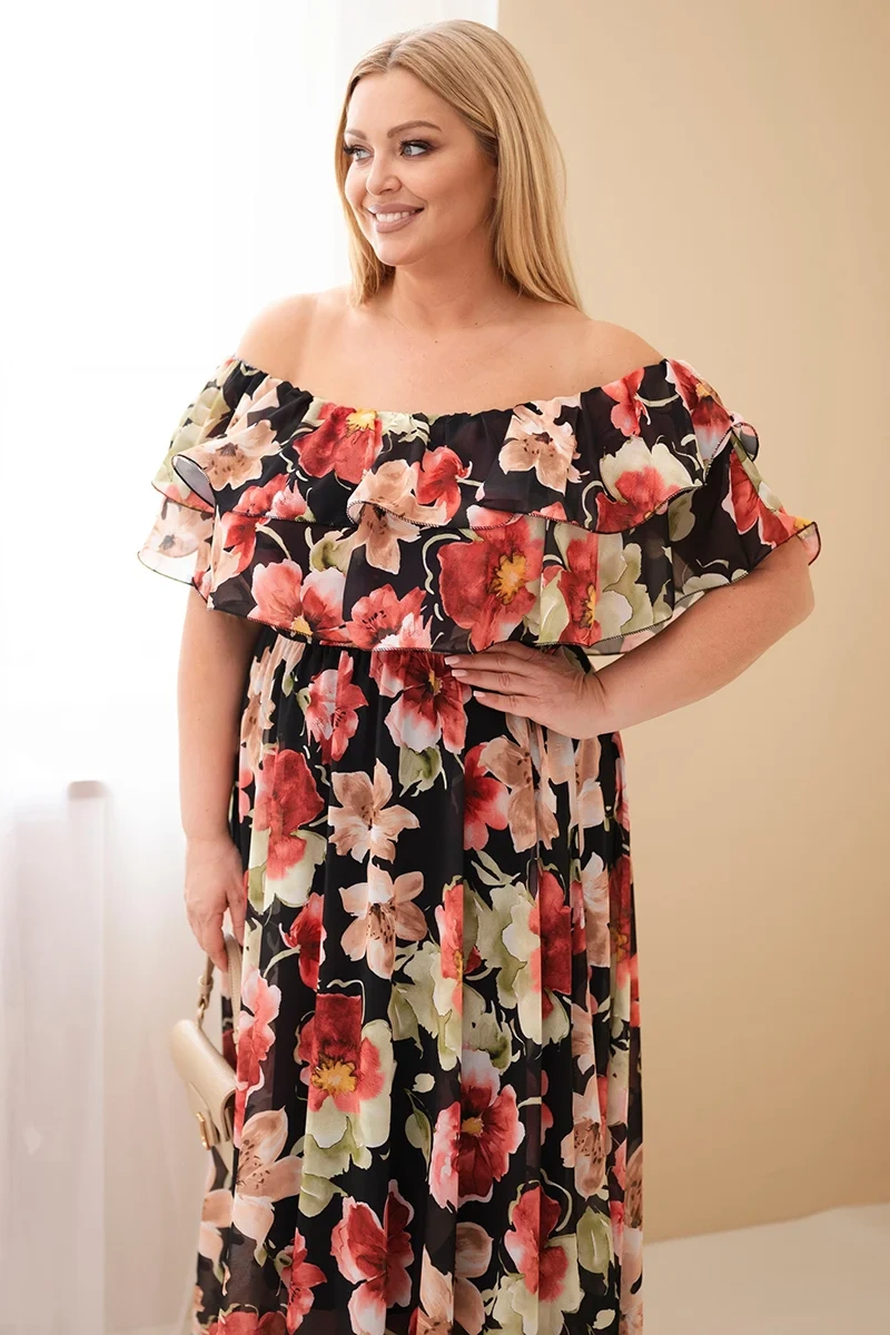 Макси рокля с открити рамене и волани