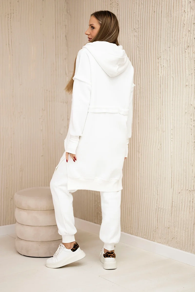 Insulated set with long ecru sweatshirt