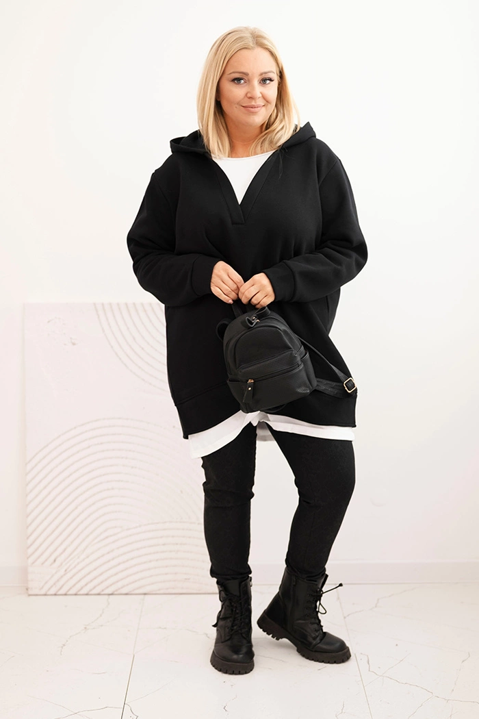 Kesi Women's insulated Plus Size hoodie with a V-neck black