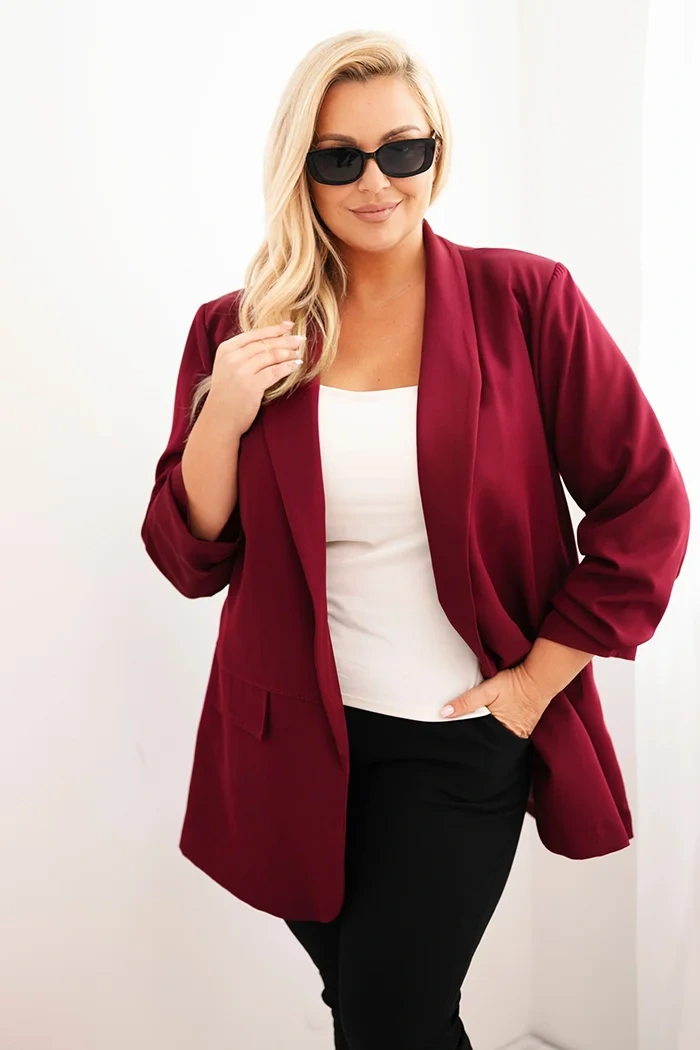 Elegantný plus size blejzer v bordovej farbe