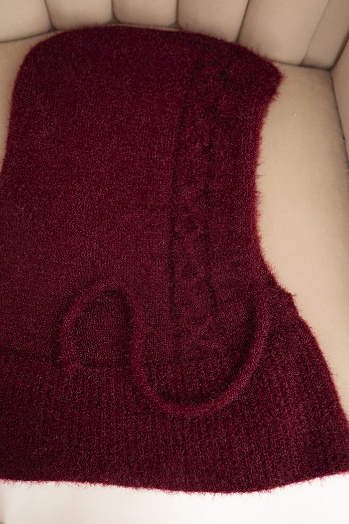 Polski Women&#039;s hooded cap with ties and braid weave burgundy