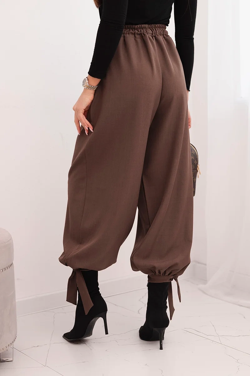 Kesi Włoski Women's pants with wide legs and ties at the bottom mocha