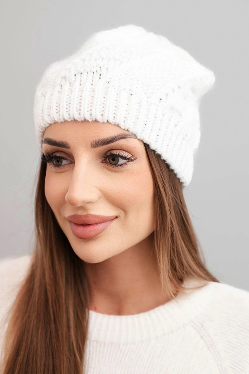 Дамска зимна вълнена шапка Kesi K460 бяла