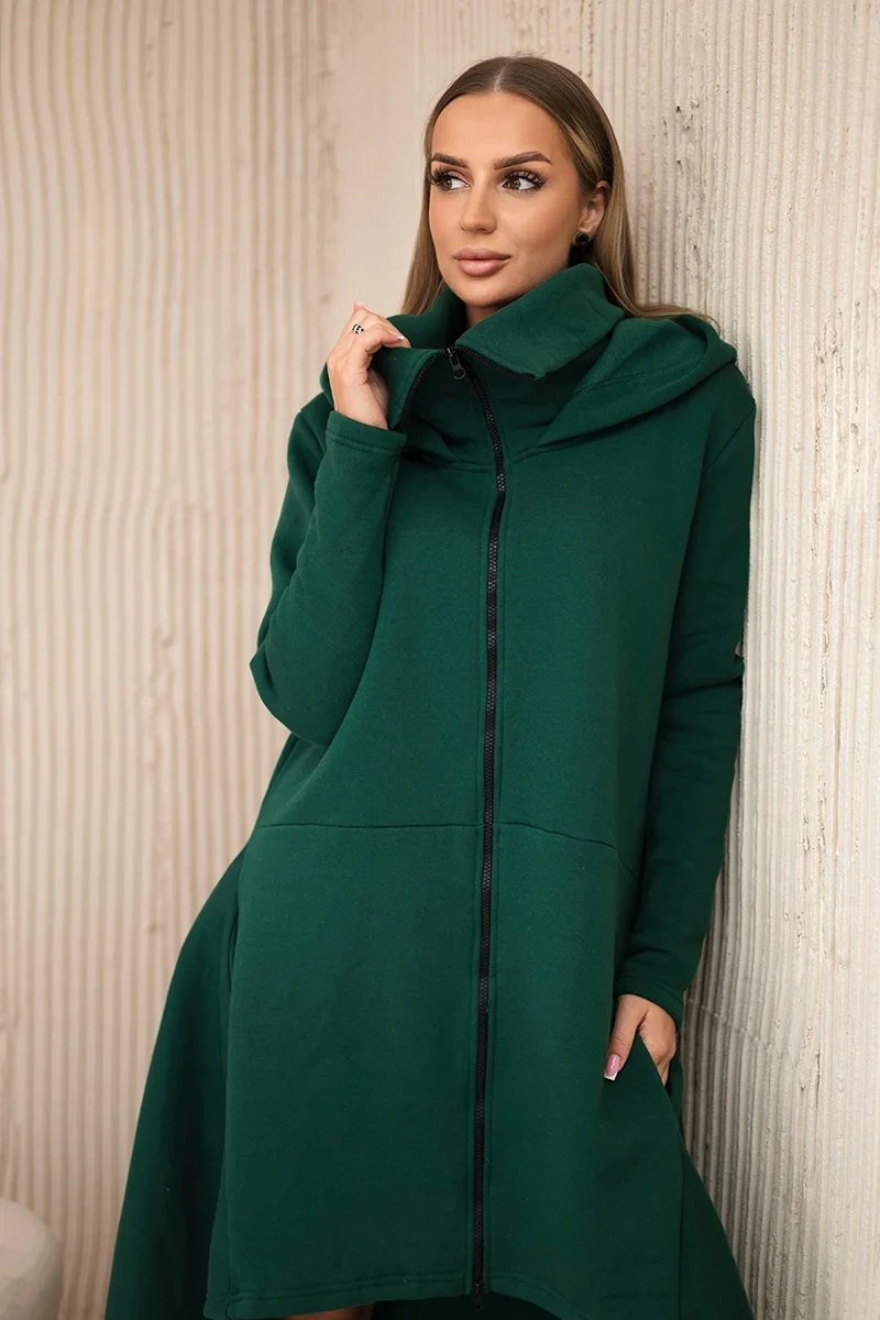 Insulated dress with longer sides in dark green color