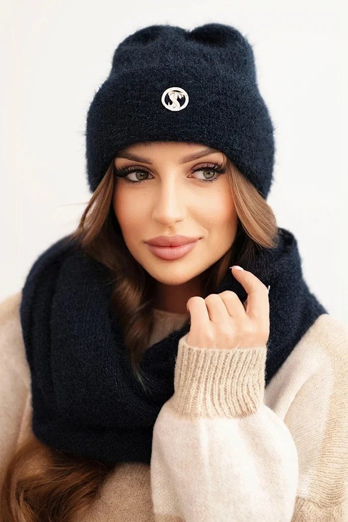 Kesi Women&#039;s set with a hat and a snood made of soft knit navy blue