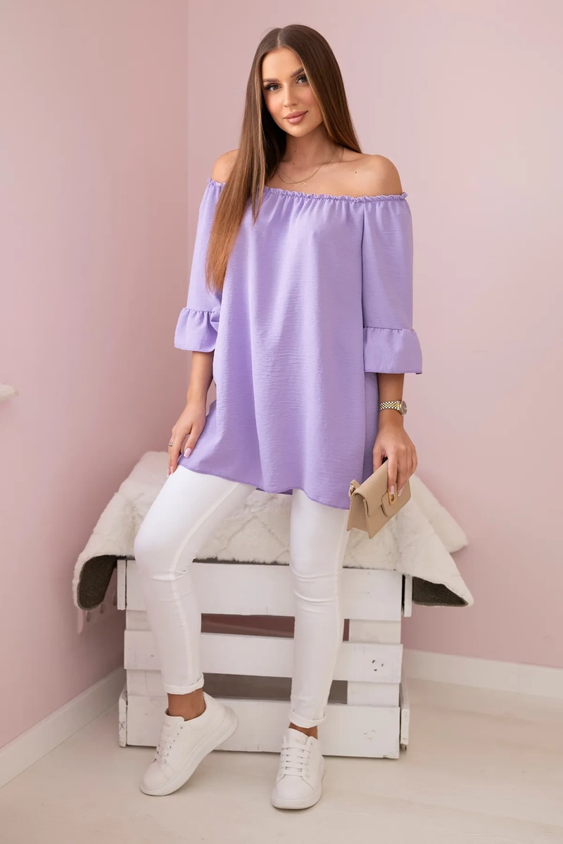 Spanish blouse with ruffles on the sleeve light purple