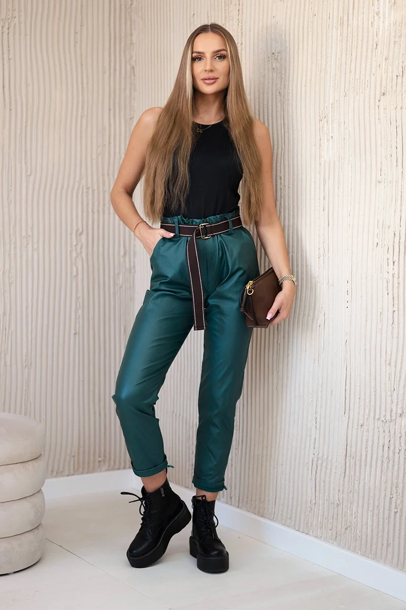 Kesi Włoski Waxed trousers with a belt green