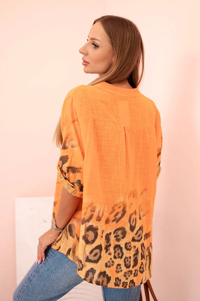 Kesi Włoski Orange women&#039;s cotton shirt with rolled-up sleeves and animal pattern