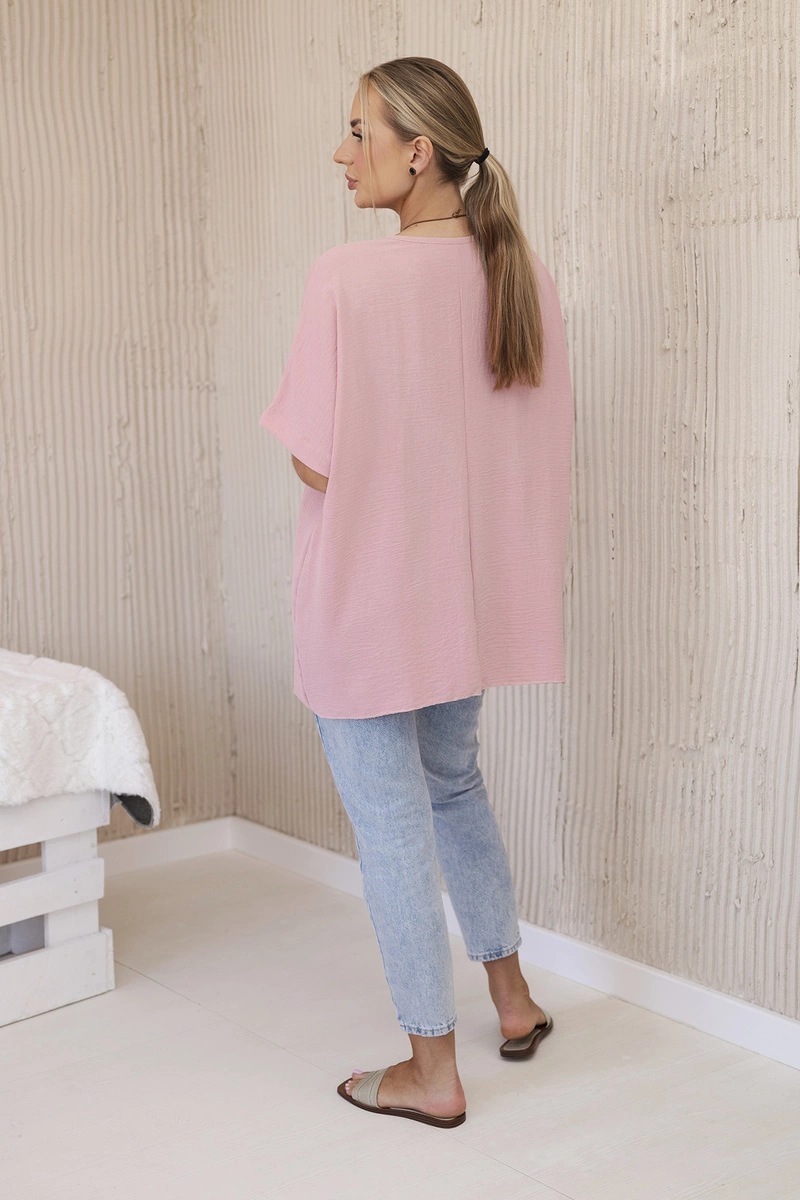Oversized blouse with pendant in dark pink color