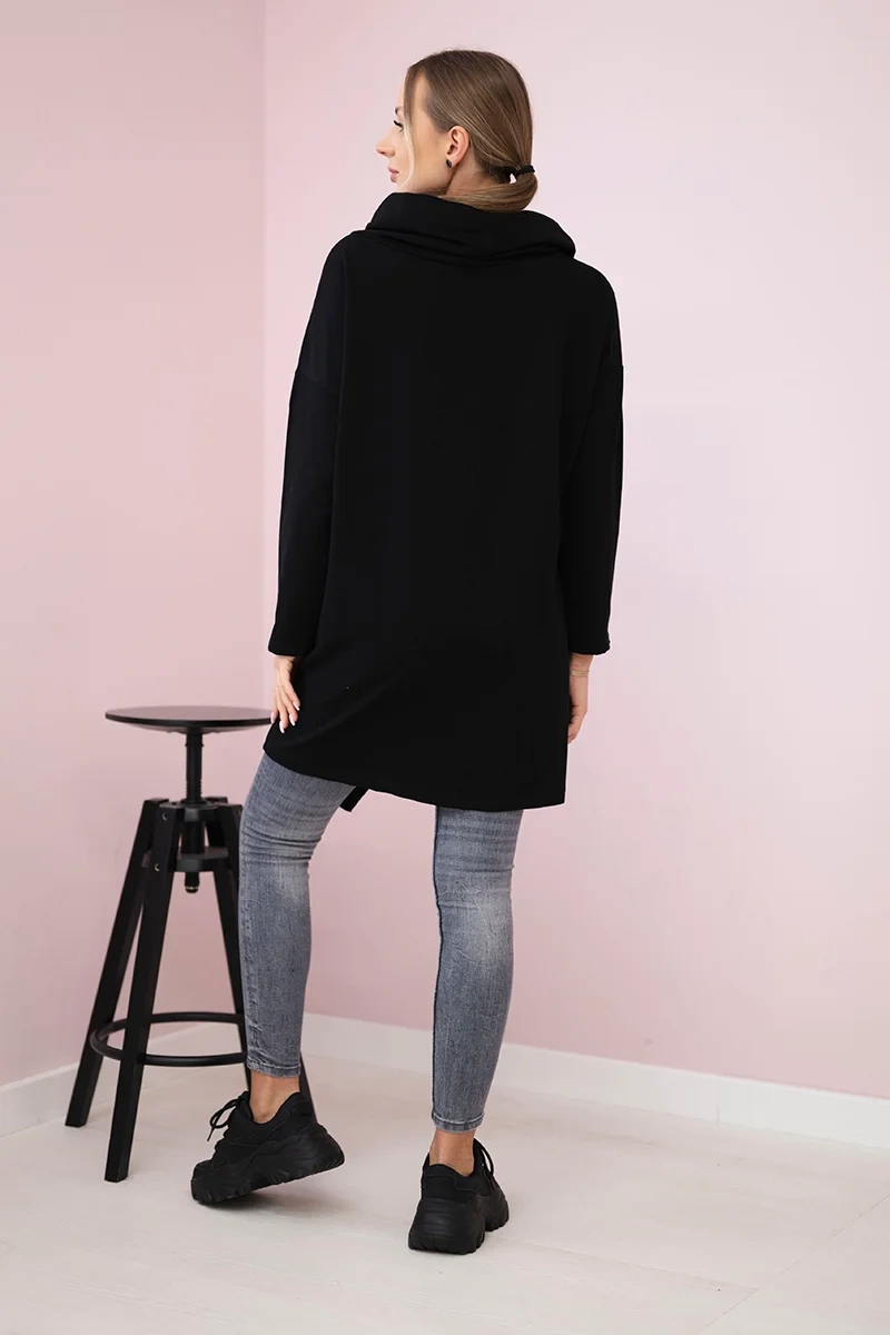 Tunic with a clutch front Oversize black