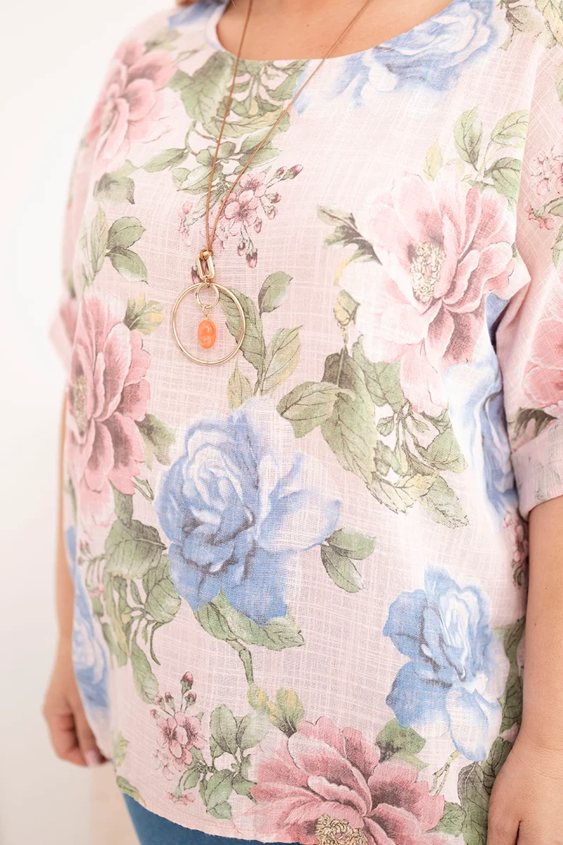 Kesi plus size blúzka s krátkym rukávom, kvetovaná
