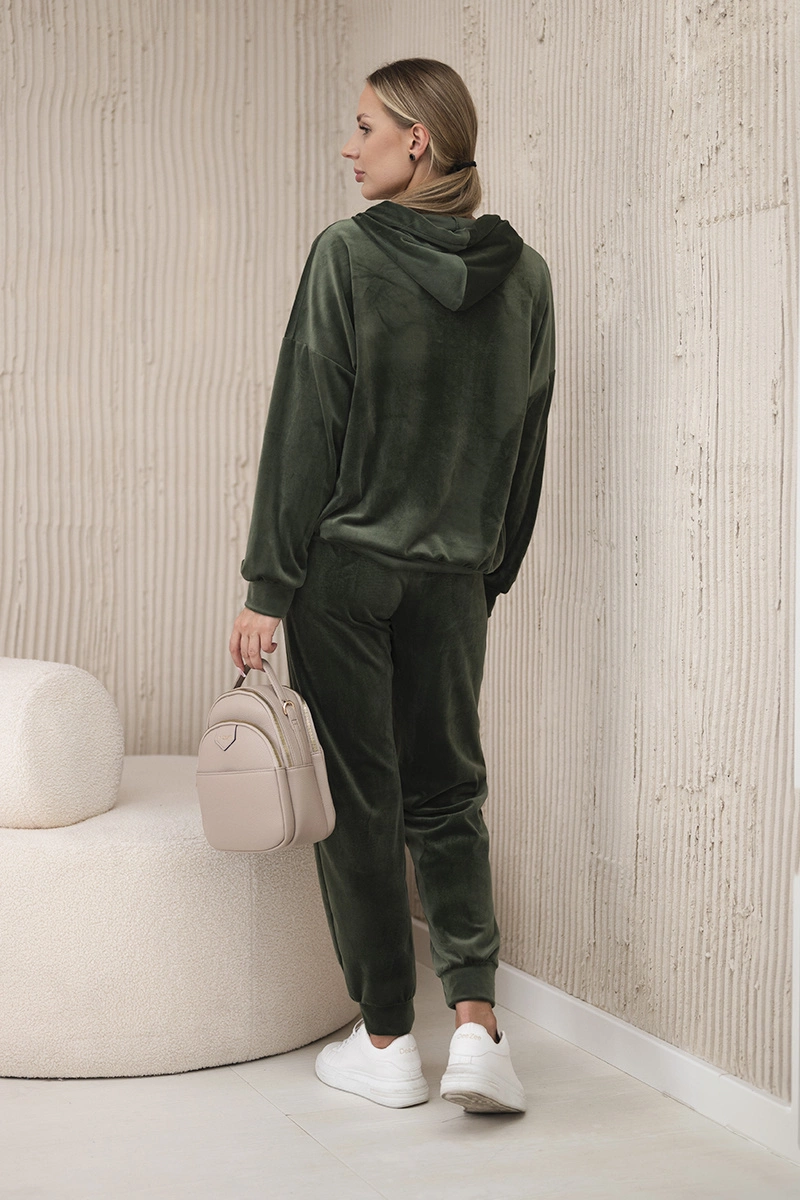 Velour set kangaroo sweatshirt + khaki trousers
