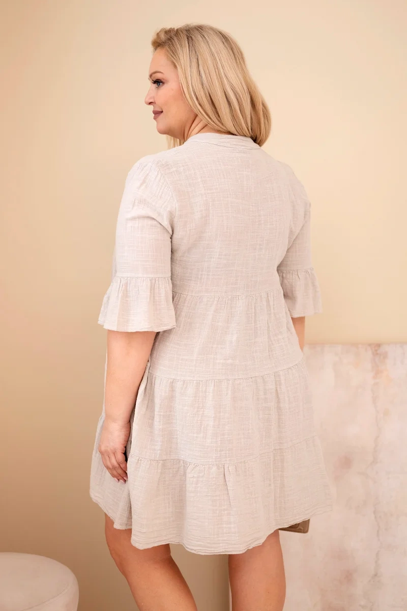 Plus-size bavlnené šaty s volánikmi béžové