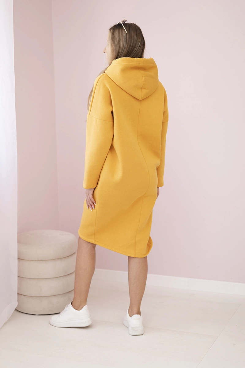 Dress with a hood and a side slit peach