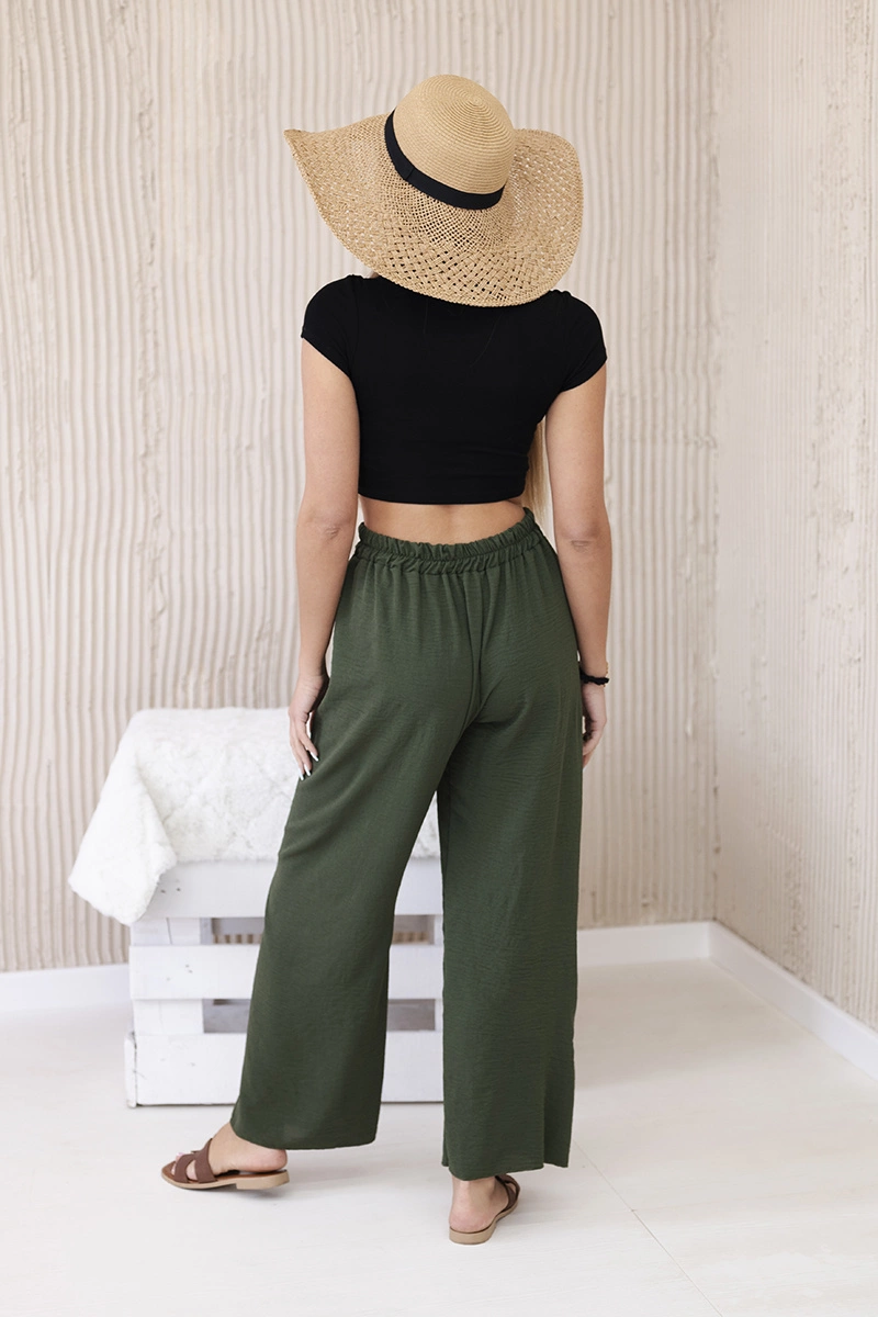 Wide khaki trousers