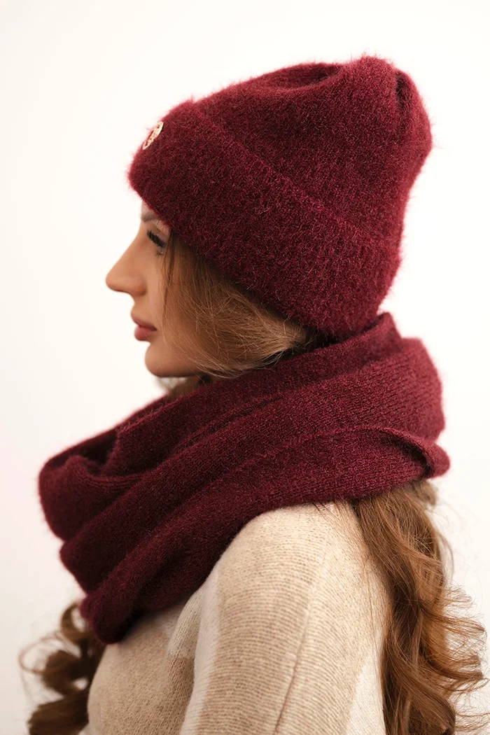 Kesi Ladies' set with a hat and a scarf made of soft knit burgundy