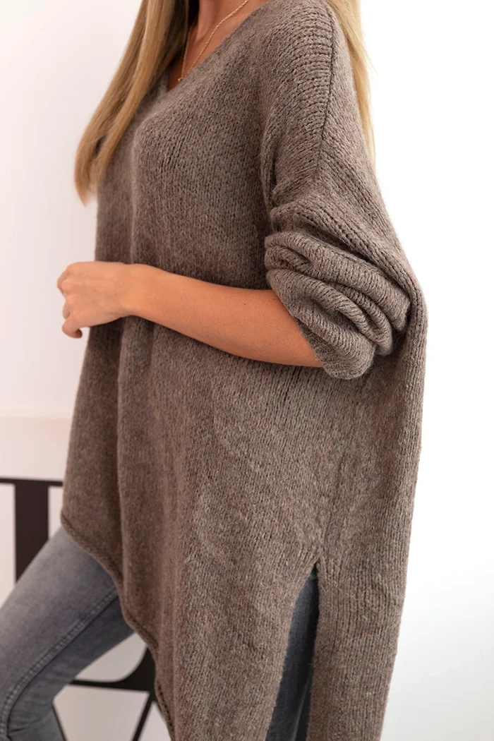 Kesi Włoski Women's asymmetrical wool sweater Plus Size with V-neck fango