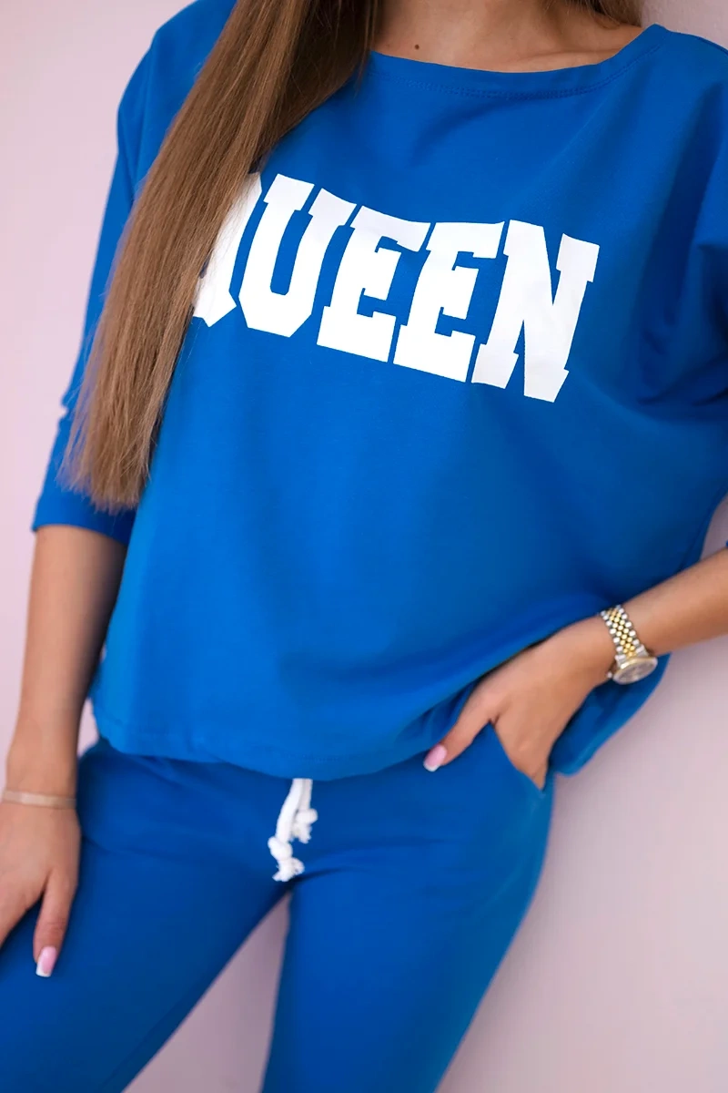 Set with Queen print in blue-purple color