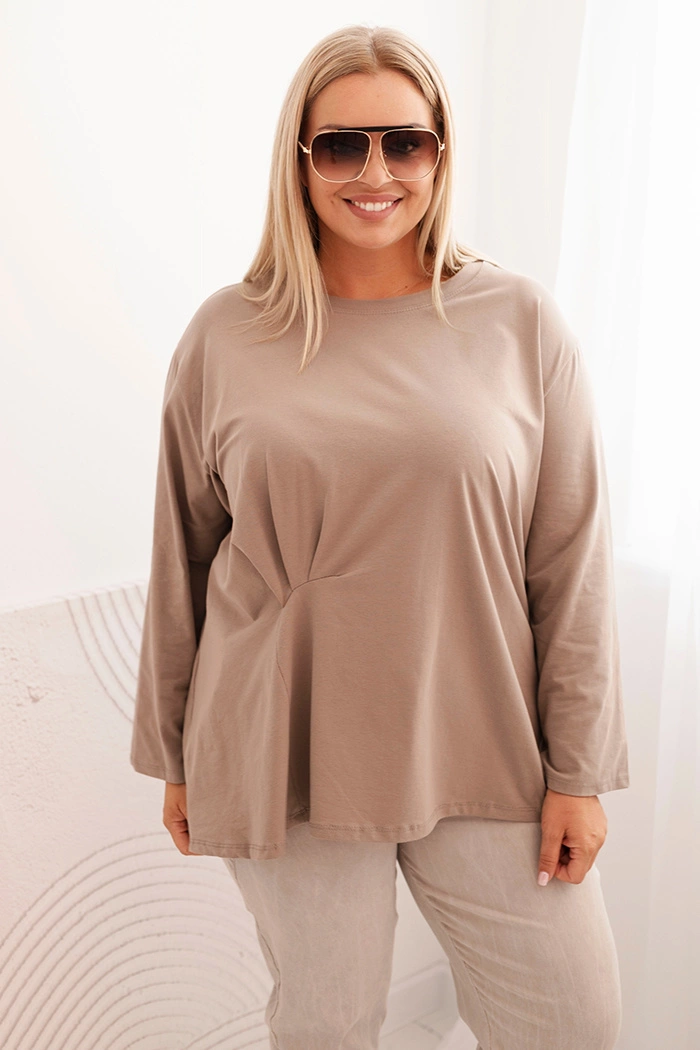 Kesi Włoski Women's Plus Size blouse with cotton, featuring a pocket and rolled sleeves kiwi