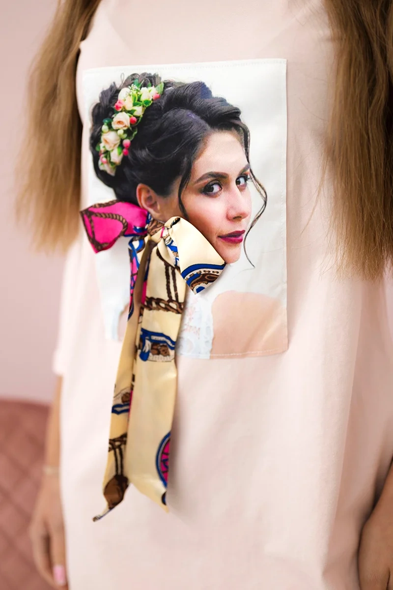Dress with graphics and a colorful bow 3D powder pink