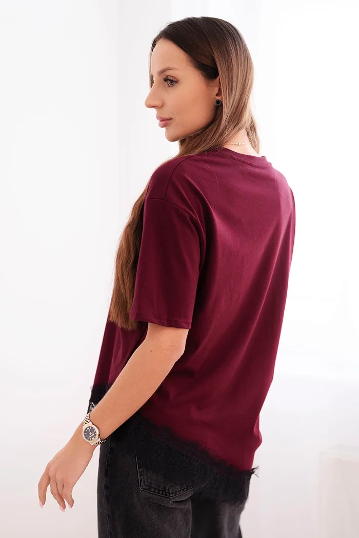 Kesi Włoski Women's cotton asymmetrical blouse with lace at the bottom burgundy